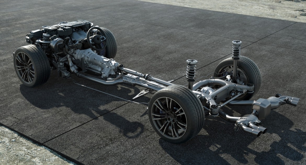 BMW частично рассекретила новый M5