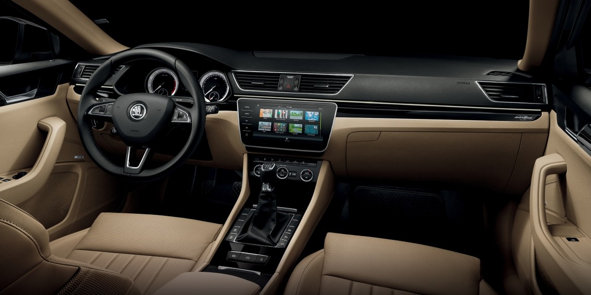 Skoda расширила список оснащения модели Superb