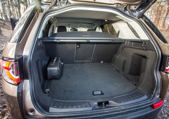 Тест-драйв Land Rover Discovery Sport и Cadillac XT5: в шаге от успеха