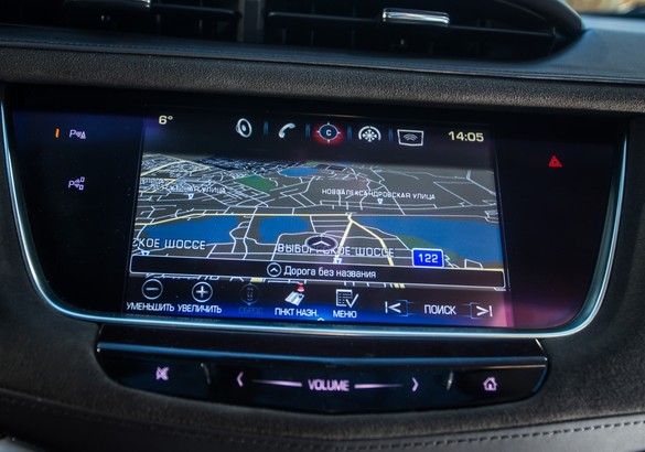 Тест-драйв Land Rover Discovery Sport и Cadillac XT5: в шаге от успеха