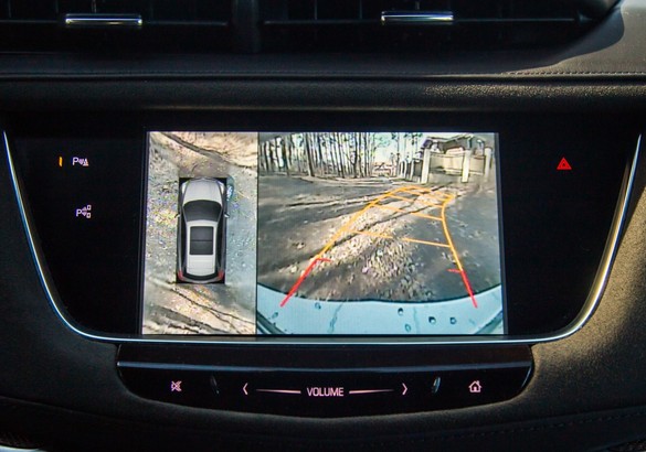Тест-драйв Land Rover Discovery Sport и Cadillac XT5: в шаге от успеха