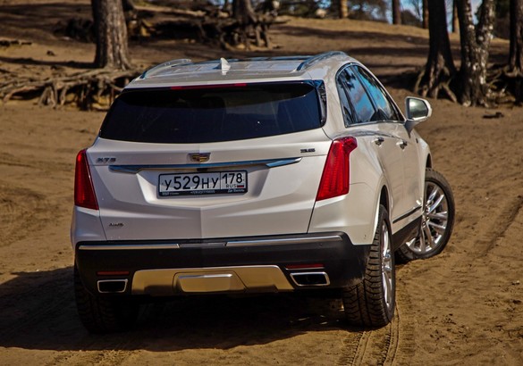 Тест-драйв Land Rover Discovery Sport и Cadillac XT5: в шаге от успеха