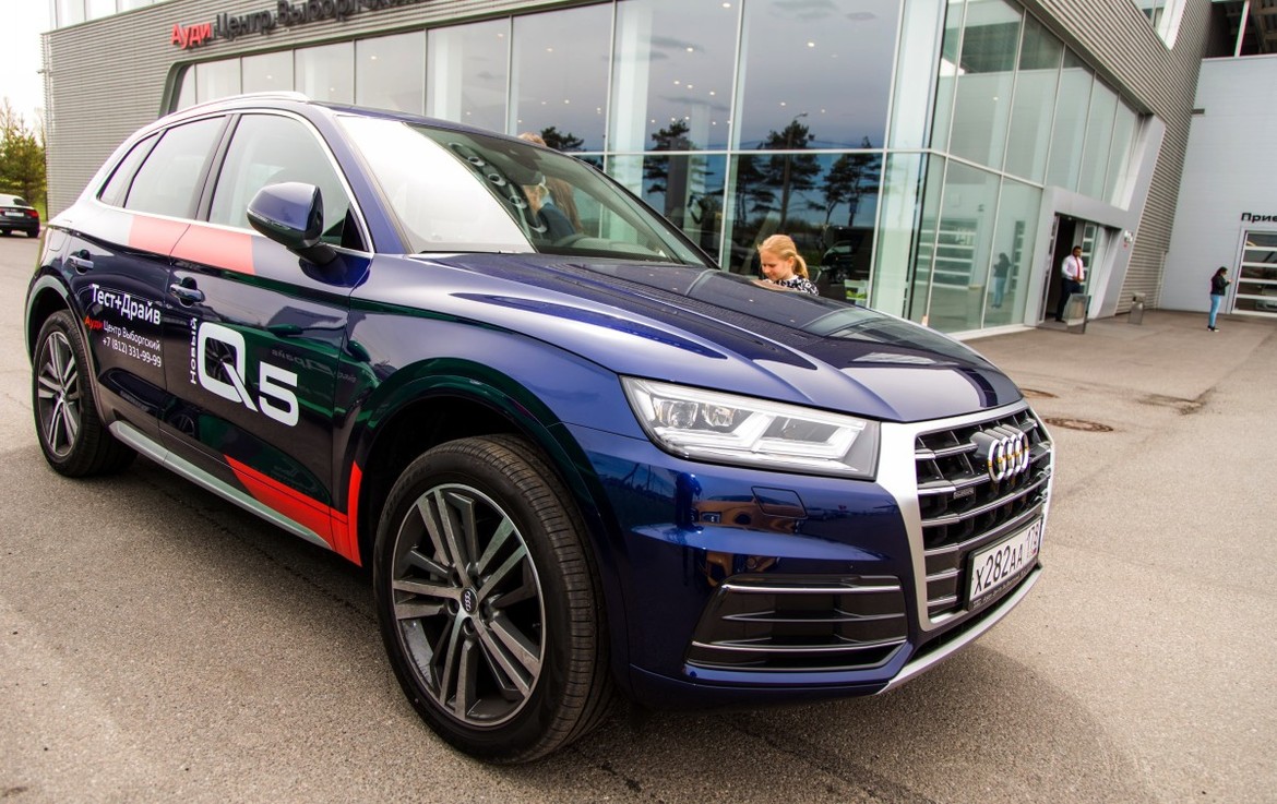 Новый Audi Q5 доехал до Петербурга
