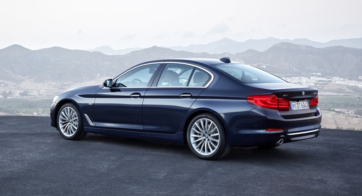 Базовая «пятерка» BMW получила российский ценник