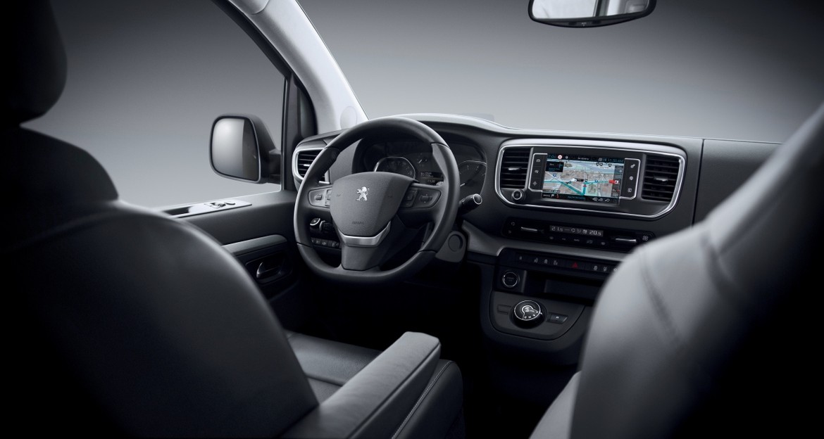 Peugeot готовит российскую премьеру нового Traveller
