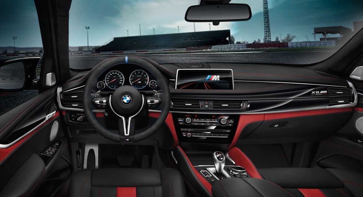 Два M-кроссовера BMW получили спецверсию