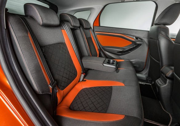 АвтоВАЗ показал интерьер Lada Vesta SW Cross