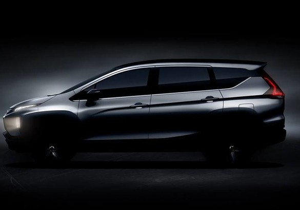Mitsubishi готовит «гибрид» кроссовера и компактвэна