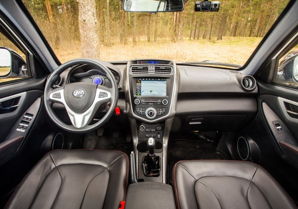 Тест-драйв Chery Tiggo 3, Lifan X60 и Chery Tiggo 5: догнать горизонт!