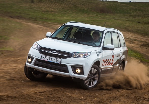 Тест-драйв Chery Tiggo 3, Lifan X60 и Chery Tiggo 5: догнать горизонт!