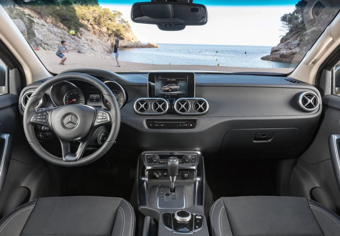 Mercedes-Benz представил новый X-Class