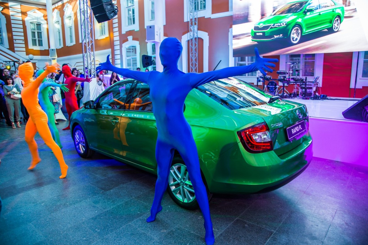 В России стартовали продажи Skoda Rapid FL: в Петербурге машину встретили с помпой