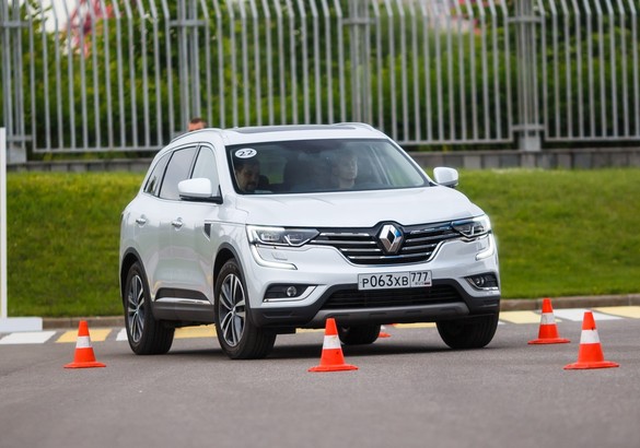 Встречаем новый Renault Koleos: экспресс-тест французского кроссовера