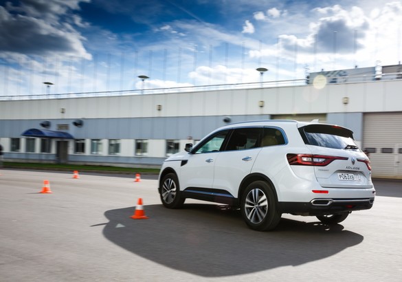 Встречаем новый Renault Koleos: экспресс-тест французского кроссовера