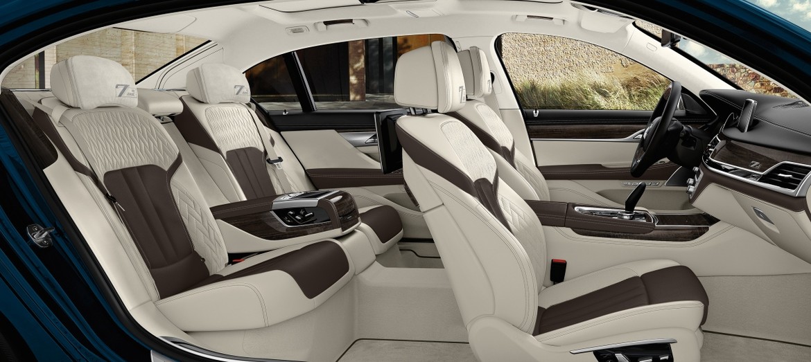 «Семерка» BMW получила новую спецверсию