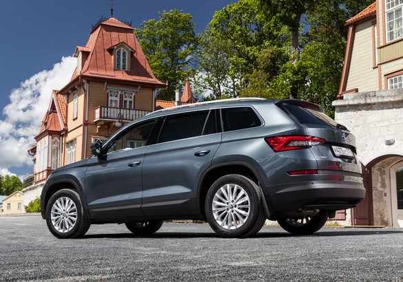Тест-драйв Skoda Kodiaq: узнаем все о возможностях машины и трех двигателей