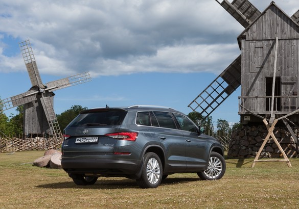 Тест-драйв Skoda Kodiaq: узнаем все о возможностях машины и трех двигателей