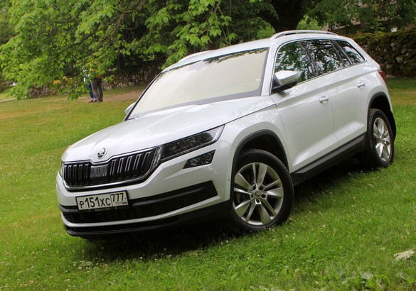 Тест-драйв Skoda Kodiaq: узнаем все о возможностях машины и трех двигателей