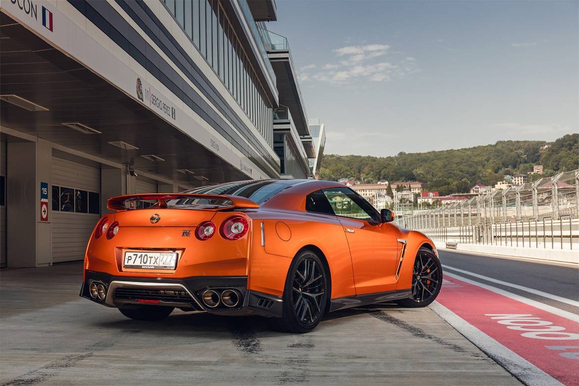 Тест-драйв обновленного Nissan GT-R: эмоциональный расчет
