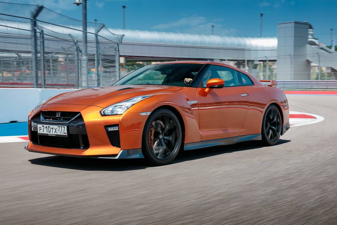 Тест-драйв обновленного Nissan GT-R: эмоциональный расчет