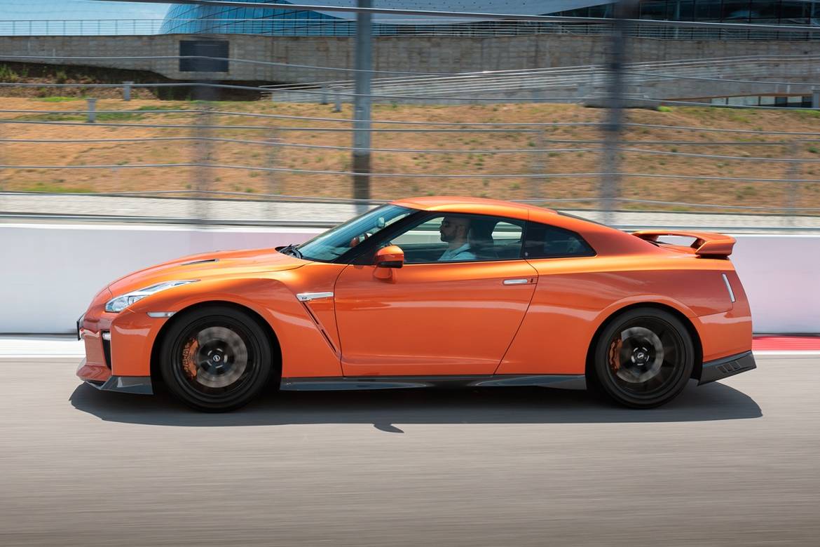 Тест-драйв обновленного Nissan GT-R: эмоциональный расчет