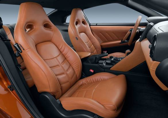 Тест-драйв обновленного Nissan GT-R: эмоциональный расчет