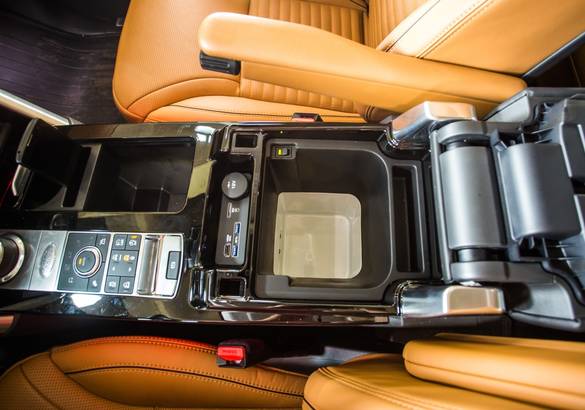 Тест-драйв нового Land Rover Discovery V TD6: парк развлечений