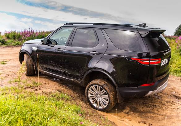 Тест-драйв нового Land Rover Discovery V TD6: парк развлечений