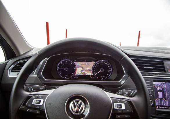 В Петербурге состоялось мероприятие WOWTIGUAN в рамках проекта Volkswagen Driving Experience 2017