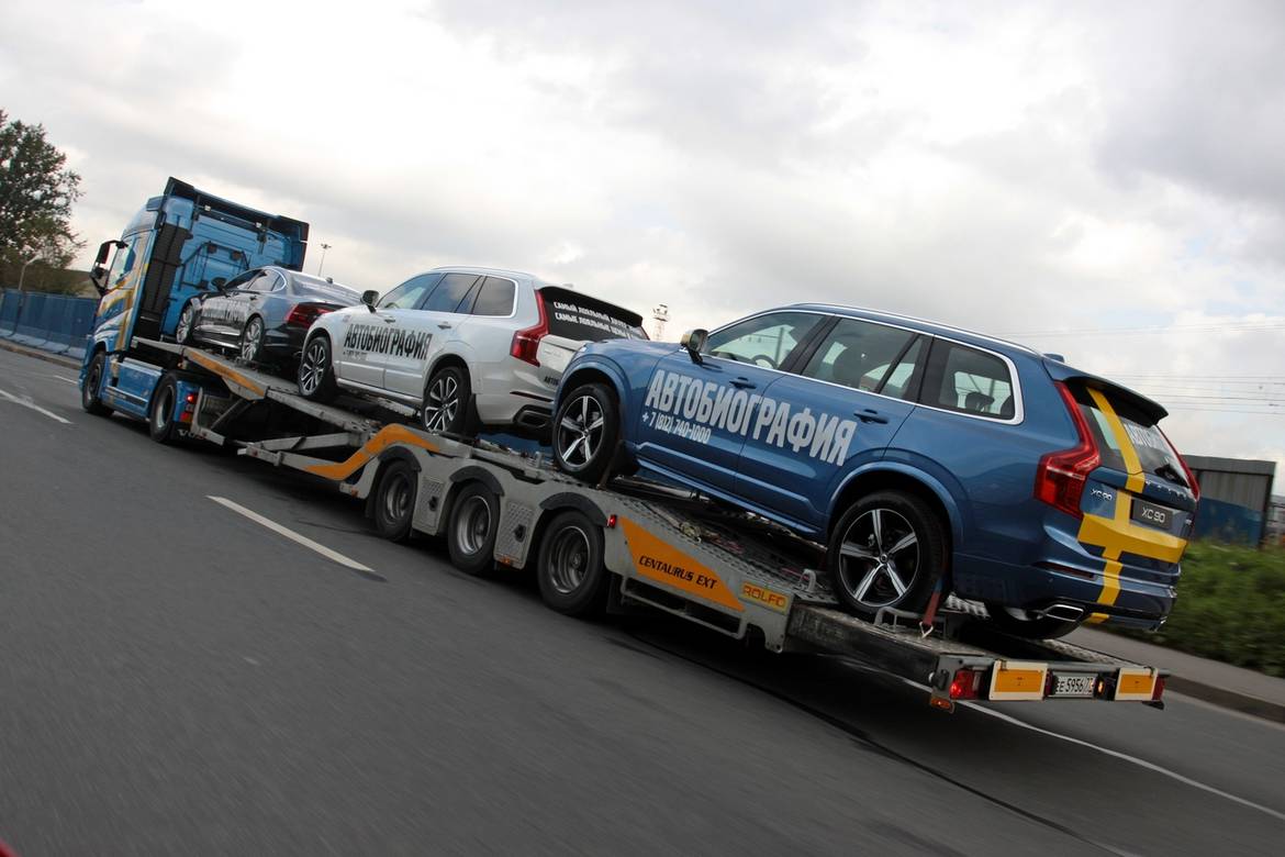 Volvo оригинально представила в Петербурге обновленные тягачи FH