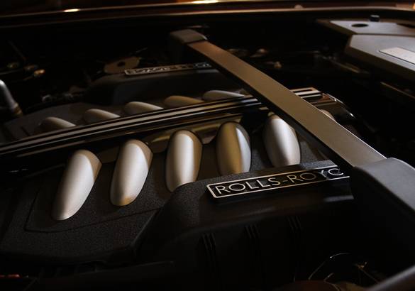 В Петербурге показали новый Rolls-Royce Phantom