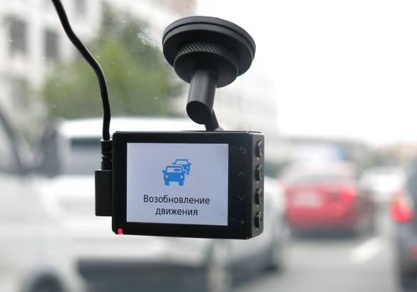 Тест видеорегистратора Garmin Dash Cam 55: коробочка с сюрпризом