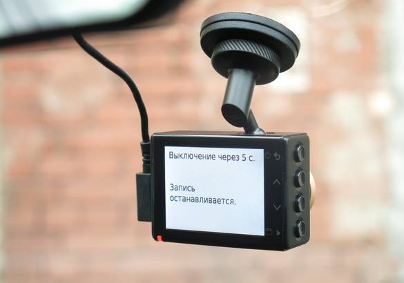 Тест видеорегистратора Garmin Dash Cam 55: коробочка с сюрпризом