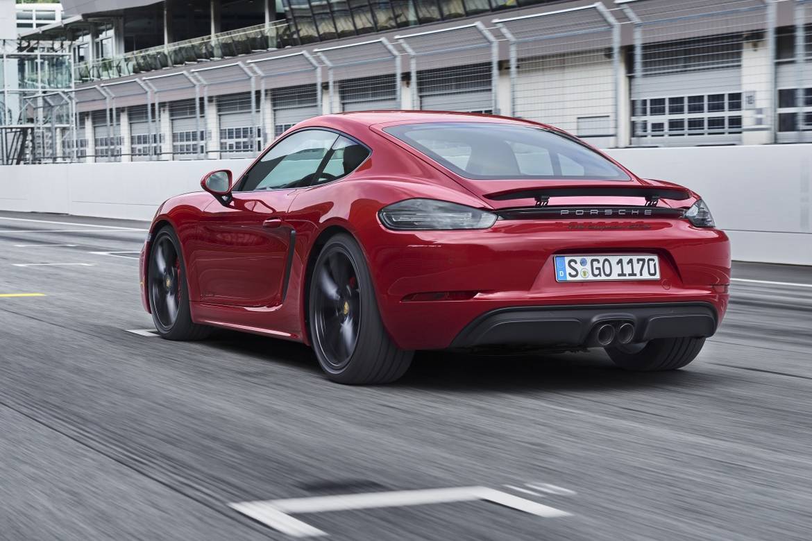 Купе и родстер Porsche 718 в версии GTS получили российские ценники