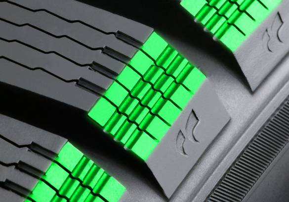 Тест зимних шин Nokian Hakkapeliitta 9: один вид шипов — хорошо, два — лучше