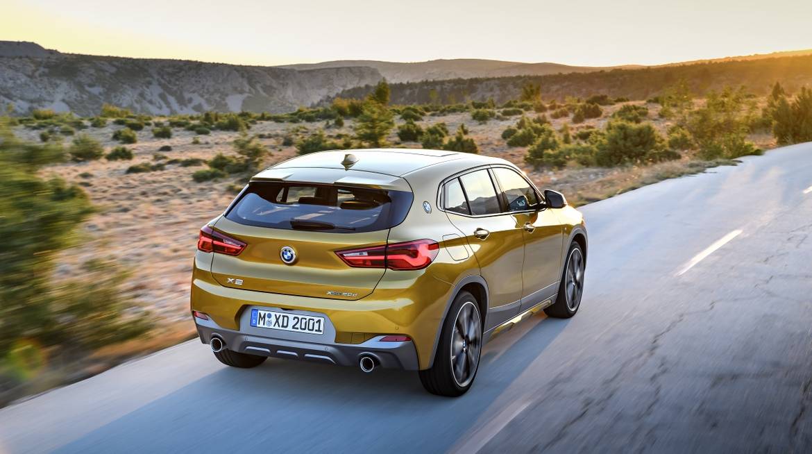 BMW рассекретил новый X2