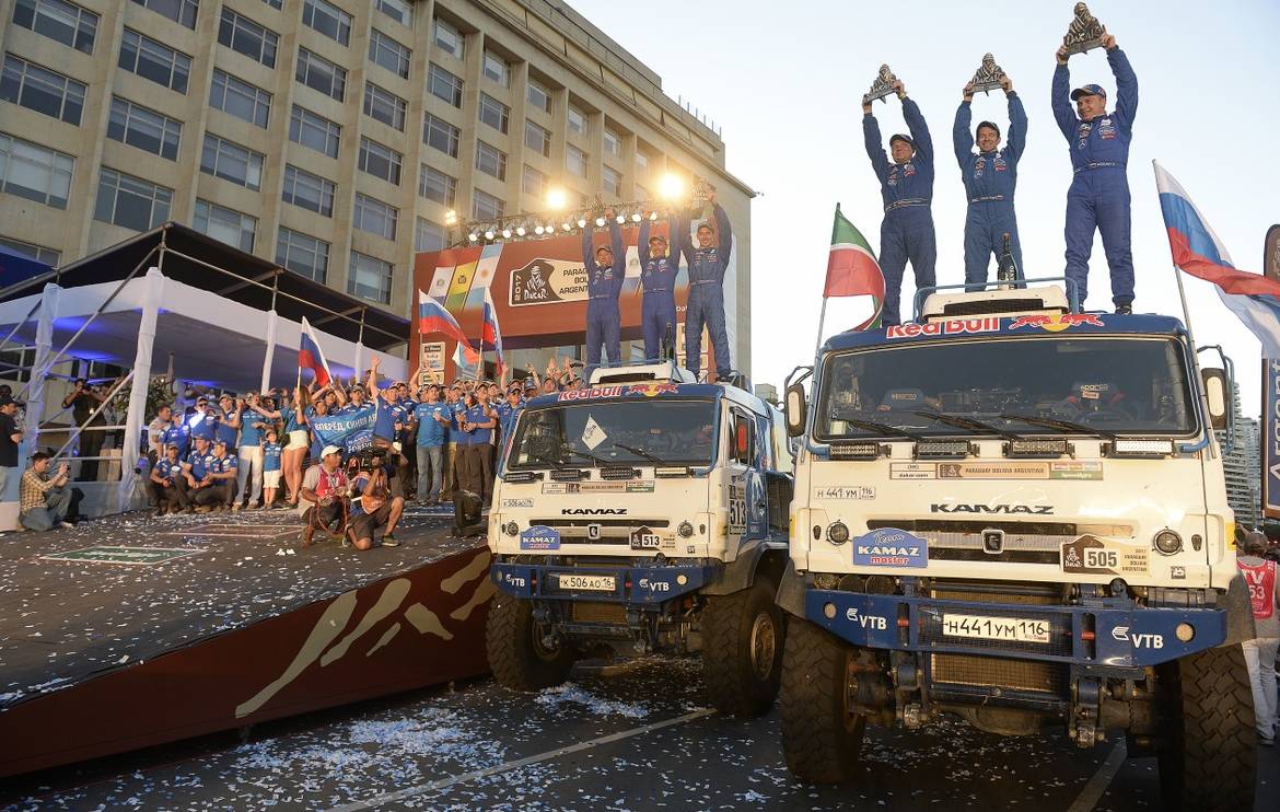 На гоночном КАМАЗе с победителем «Дакара»