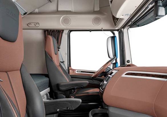 Обзор новых грузовиков DAF CF, XF и LF: по всем направлениям