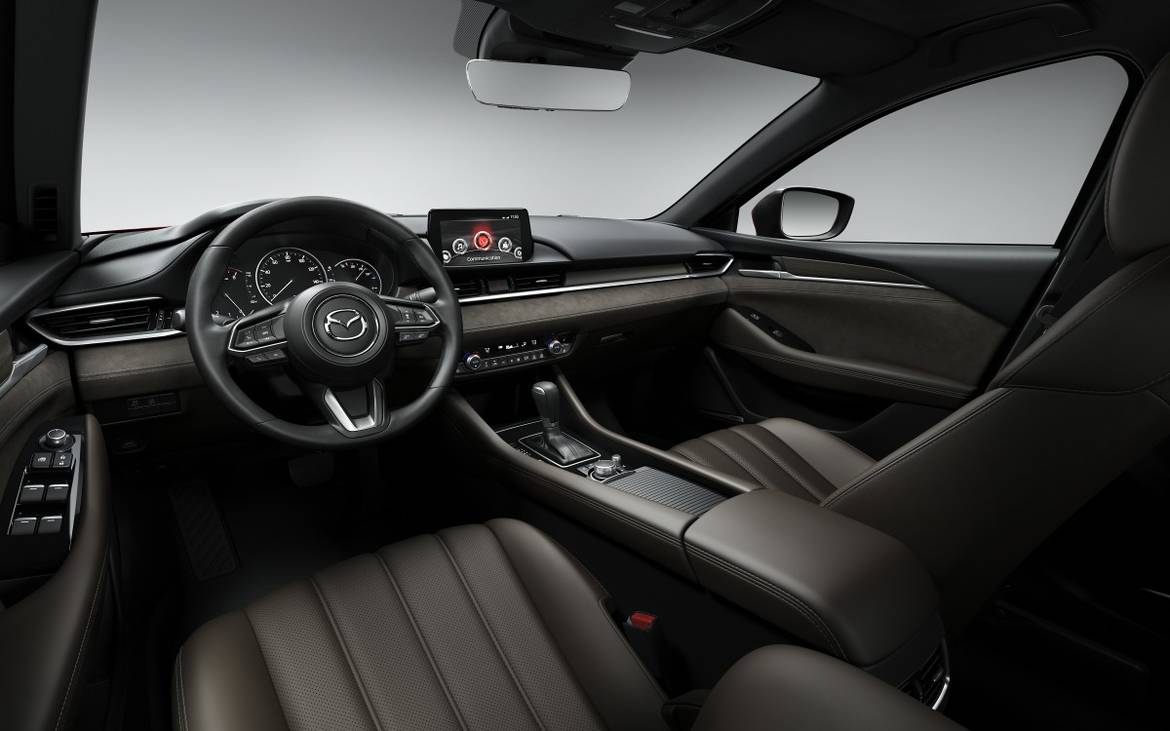 Лос-Анджелес 2017: Mazda представила обновленную «шестерку»