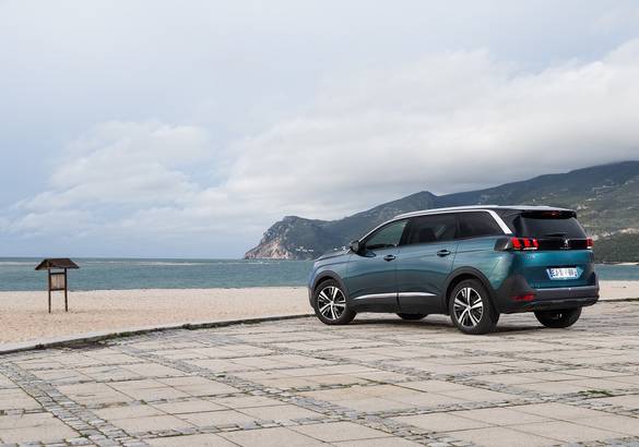 В Россию едет новый Peugeot 5008