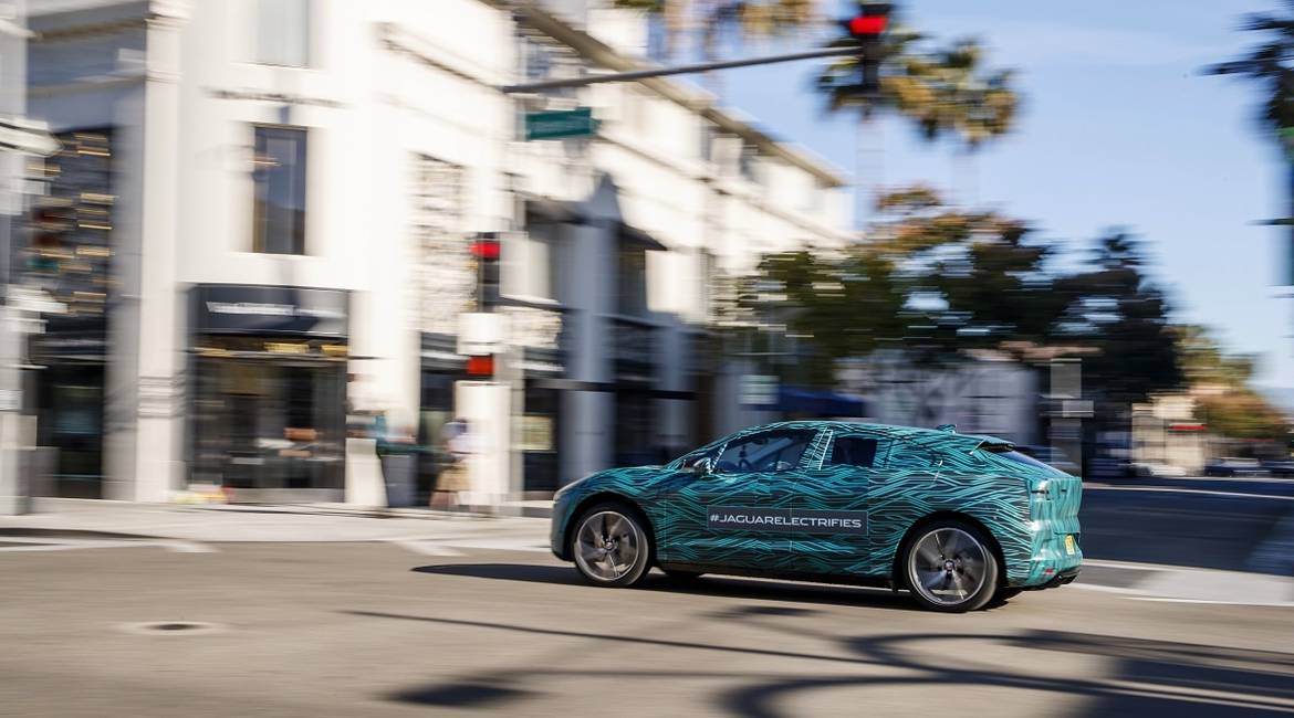 Jaguar тестирует новый I-Pace