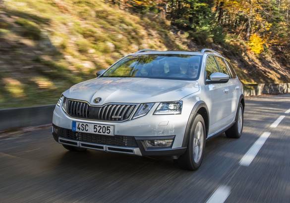 Тест-драйв с Яном Прохазкой: глава Skoda Auto Russia об особенностях работы в нашей стране