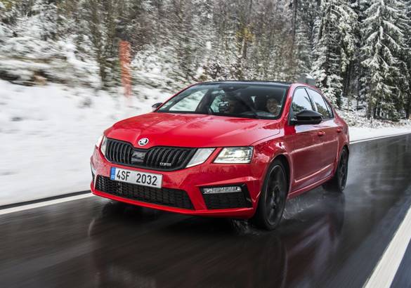 Тест-драйв с Яном Прохазкой: глава Skoda Auto Russia об особенностях работы в нашей стране