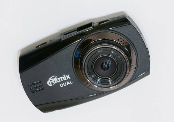 Тест видеорегистратора Ritmix AVR-955 Dual: круговая оборона