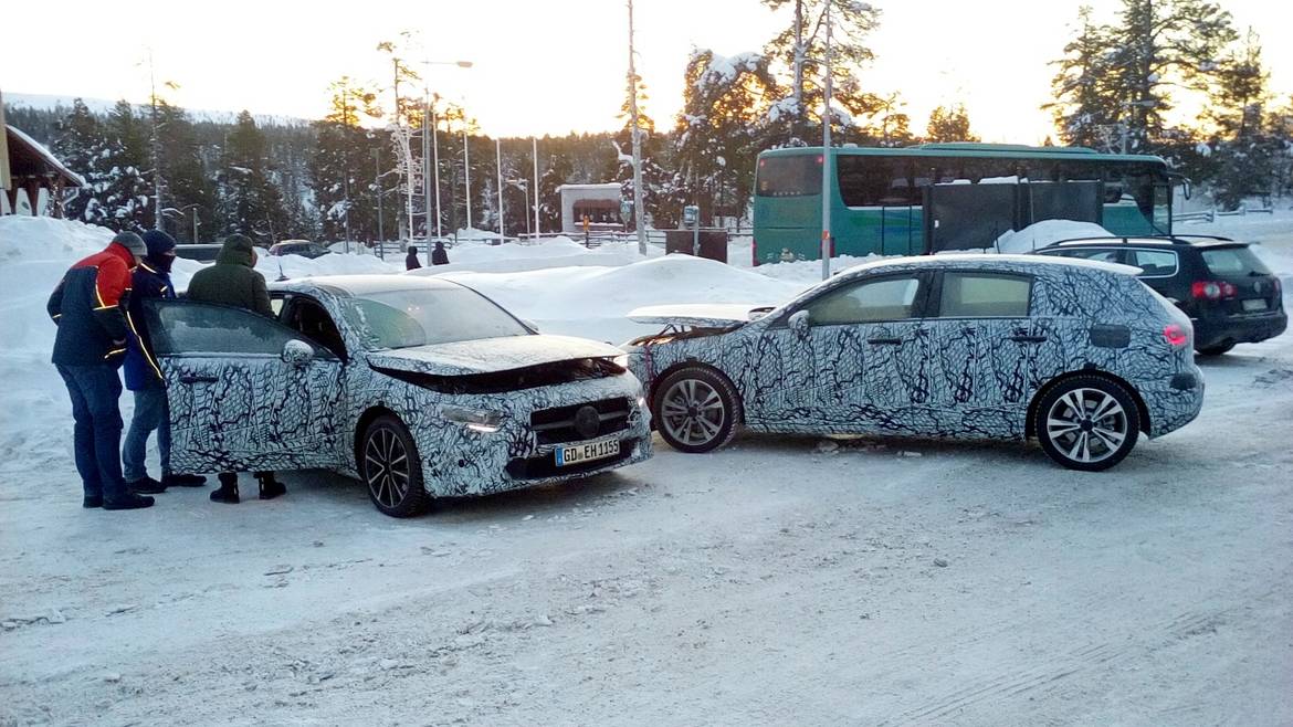 Новый Mercedes A-Class проходит зимние испытания