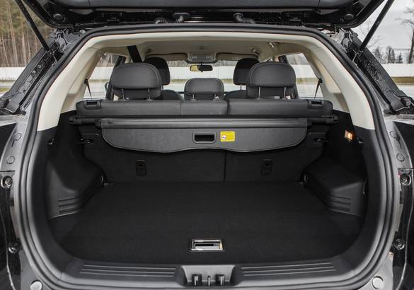 Тест-драйв Geely Atlas: евразийский стандарт