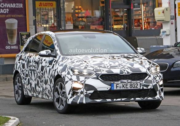 Новый Kia Ceed «засветился» в серийной версии