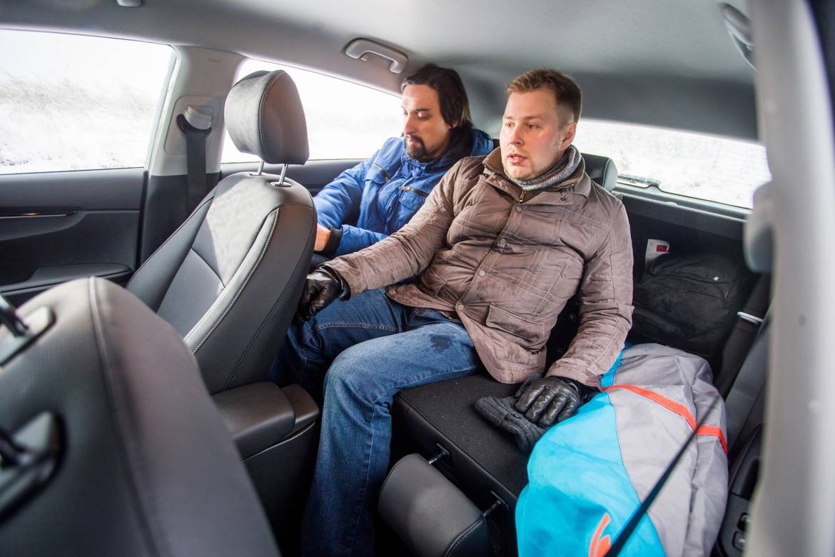 Тест Lada Vesta SW Cross против седана, хэтчбека и лифтбека: так ли нам нужен багажник универсала?