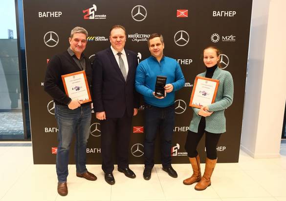 Официальный дилер Mercedes-Benz и сеть АЗС Лукойл разыграли в Петербурге кроссовер GLA
