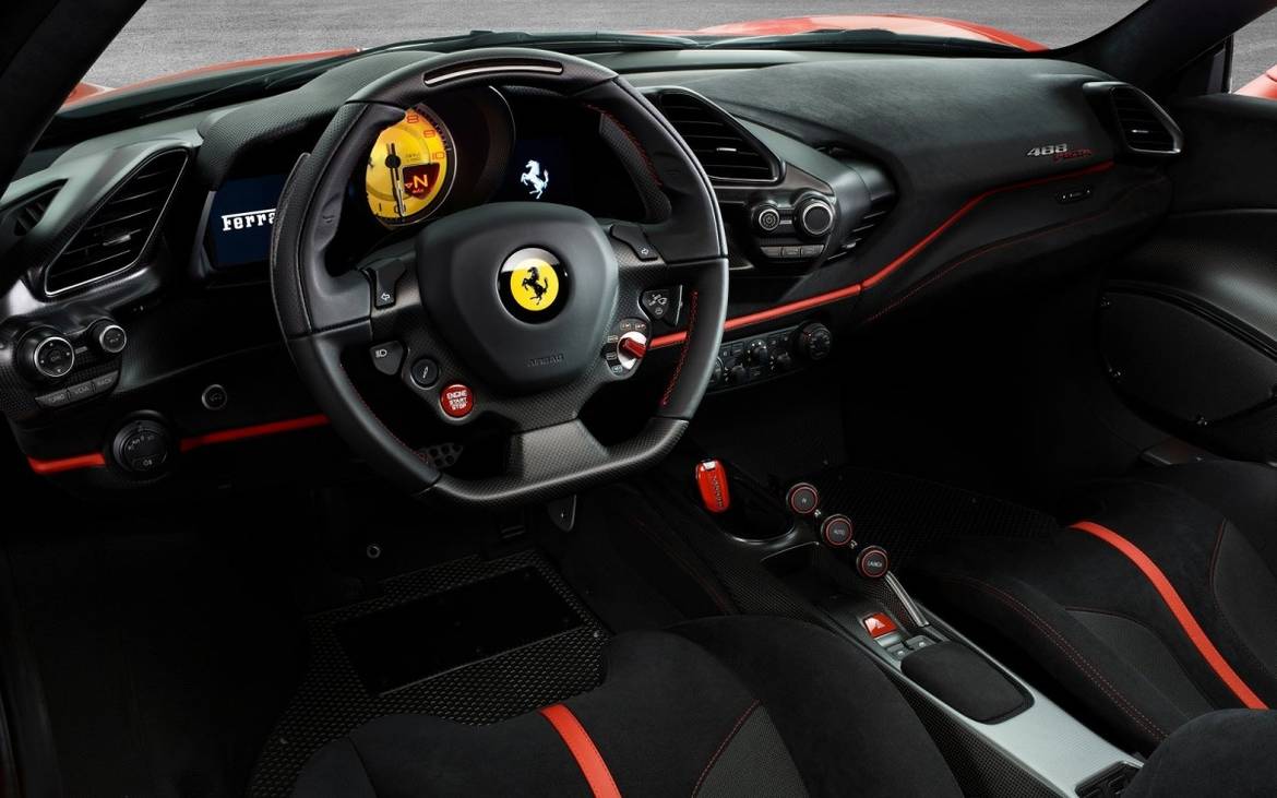 Ferrari рассекретила свой мощнейший 8-цилиндровый суперкар